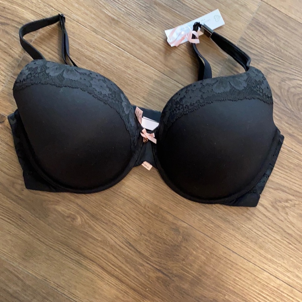 Victoria’s Secret bra